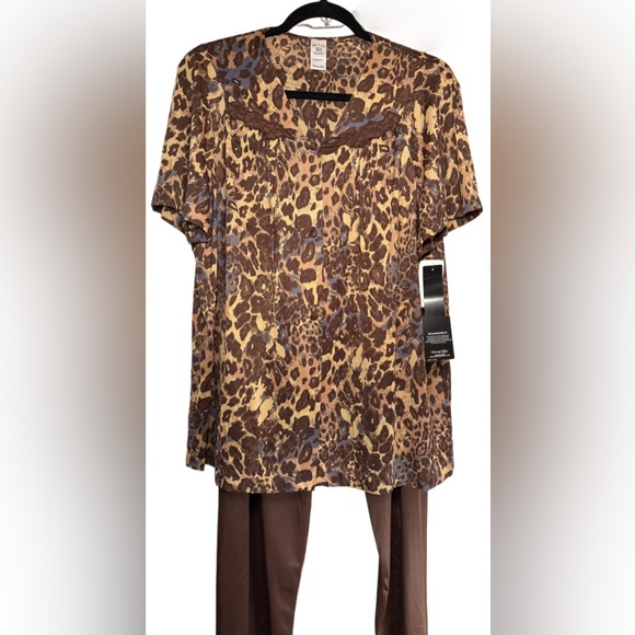 NWT Vanity Fair Leopard Print Pajama Set in Brown and Black Size L - Picture 5 of 9